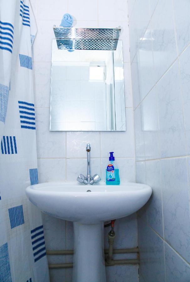 אלמטי Yourhouse Микрорайон 1, Дом 5 - Экономичнее Квартиры, Уютнее Гостиницы מראה חיצוני תמונה